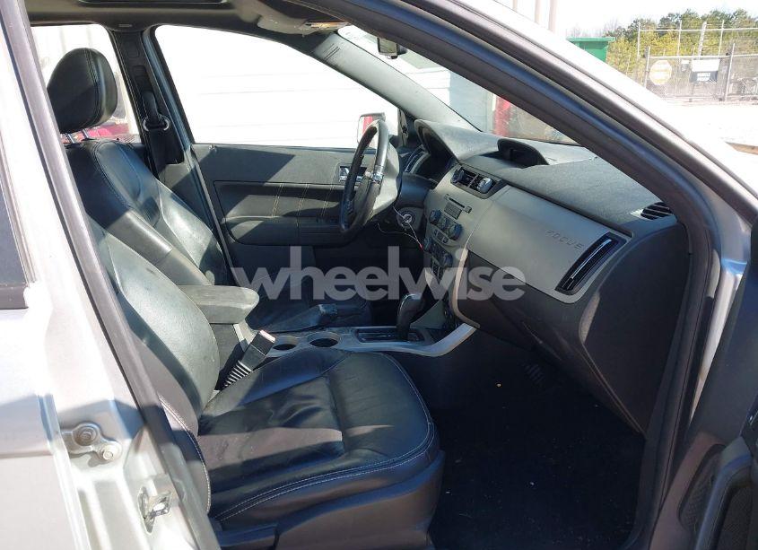 Photo 5 of 2009 Ford Focus SES (VIN 1FAHP36N39W188872)