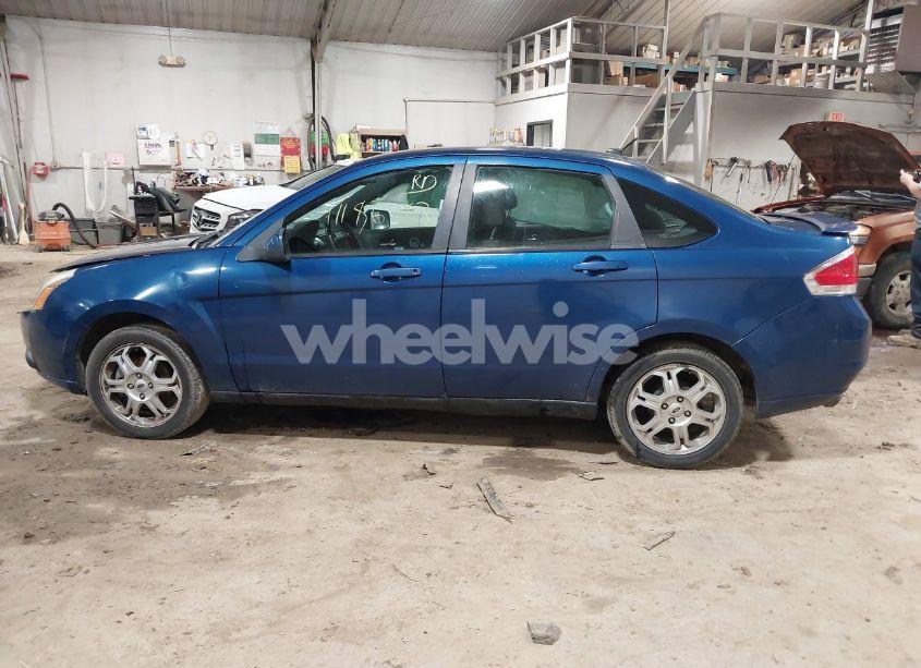 Photo 14 of 2009 Ford Focus SES (VIN 1FAHP36N39W240811)
