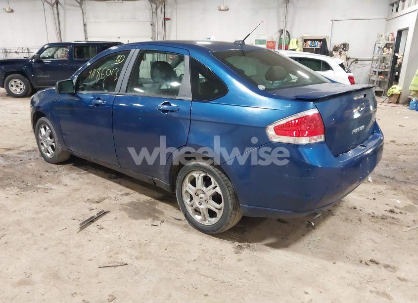 Photo 3 of 2009 Ford Focus SES (VIN 1FAHP36N39W240811)