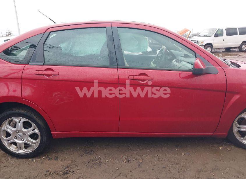 Photo 13 of 2009 Ford Focus SES (VIN 1FAHP36N39W253882)