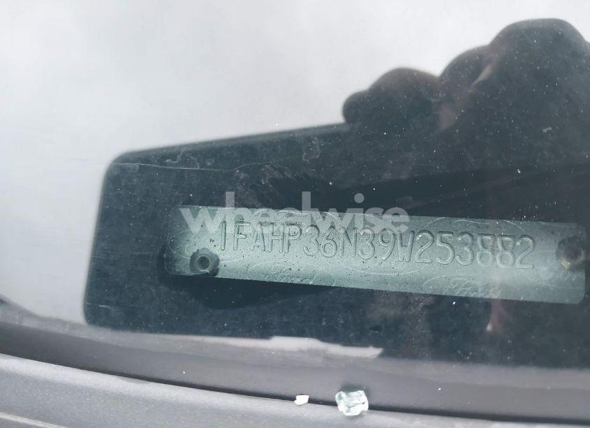 Photo 9 of 2009 Ford Focus SES (VIN 1FAHP36N39W253882)