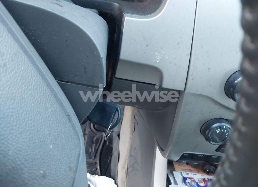 Photo 11 of 2009 Ford Focus SES (VIN 1FAHP36N49W179792)