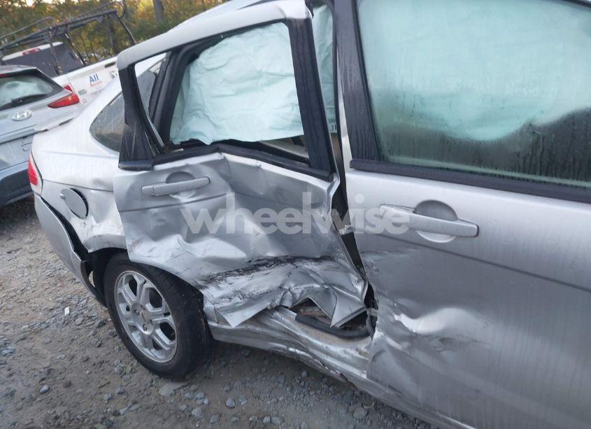 Photo 6 of 2009 Ford Focus SES (VIN 1FAHP36N49W179792)