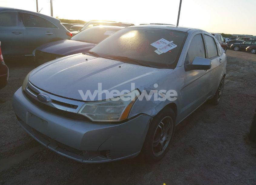 Photo 2 of 2009 Ford Focus SES (VIN 1FAHP36N49W193689)