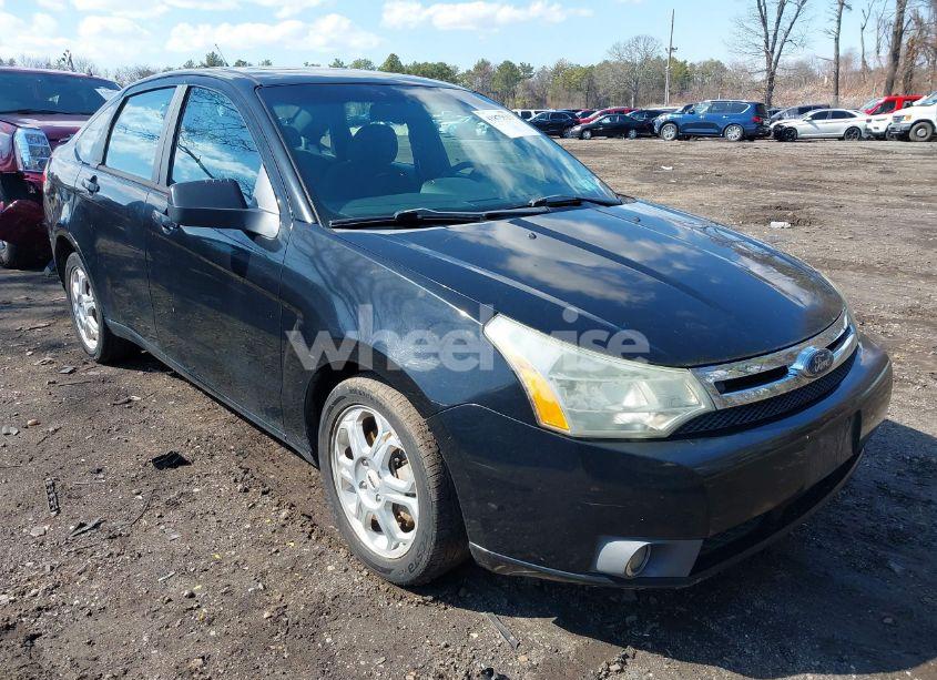 2009 Ford Focus SES (VIN 1FAHP36N49W207901) main photo