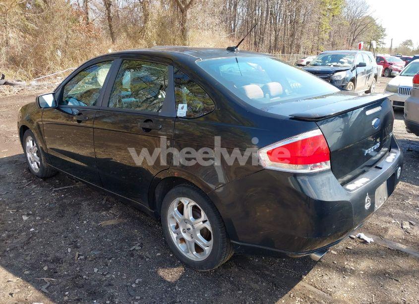 Photo 3 of 2009 Ford Focus SES (VIN 1FAHP36N49W207901)