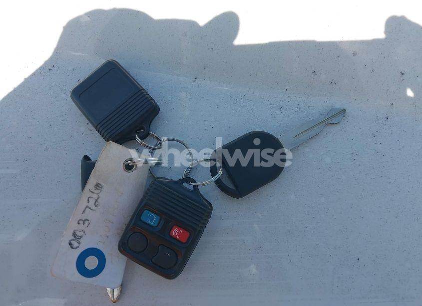 Photo 11 of 2009 Ford Focus SES (VIN 1FAHP36N69W102910)