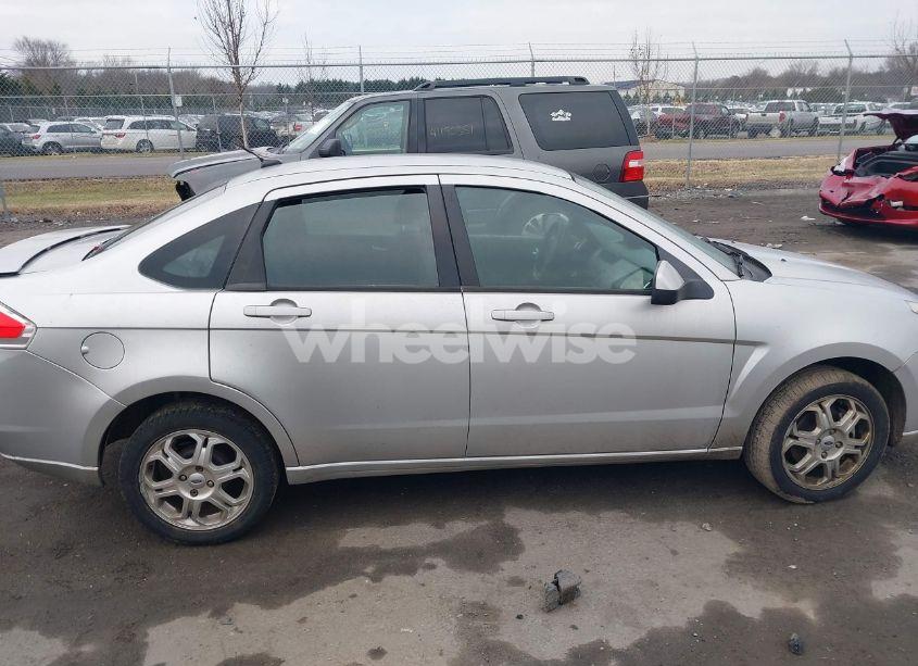 Photo 13 of 2009 Ford Focus SES (VIN 1FAHP36N69W255562)