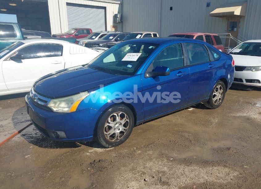 Photo 2 of 2009 Ford Focus SES (VIN 1FAHP36N79W115892)