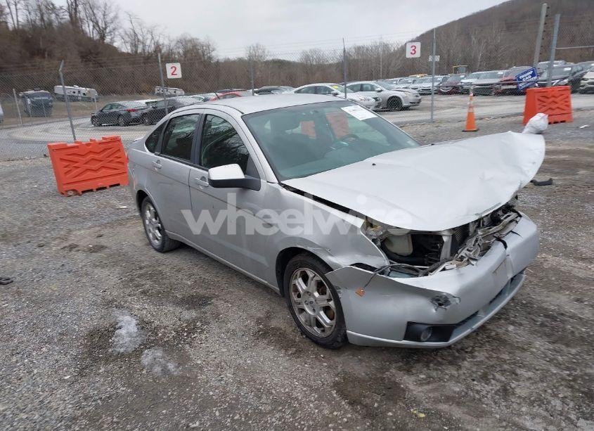 2009 Ford Focus SES (VIN 1FAHP36N79W248815) main photo