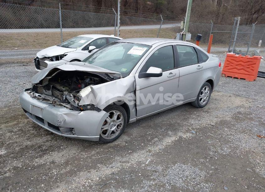 Photo 2 of 2009 Ford Focus SES (VIN 1FAHP36N79W248815)