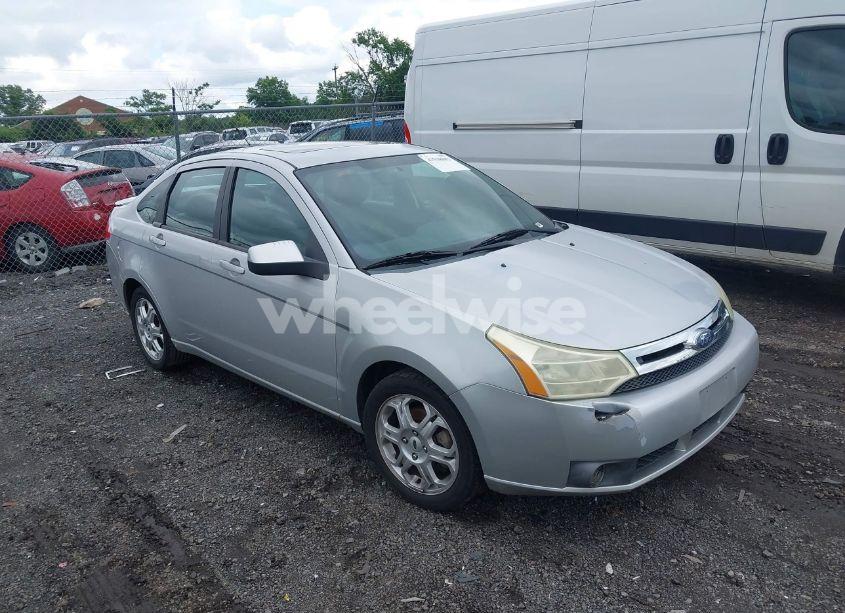 2009 Ford Focus SES (VIN 1FAHP36N89W161764) main photo