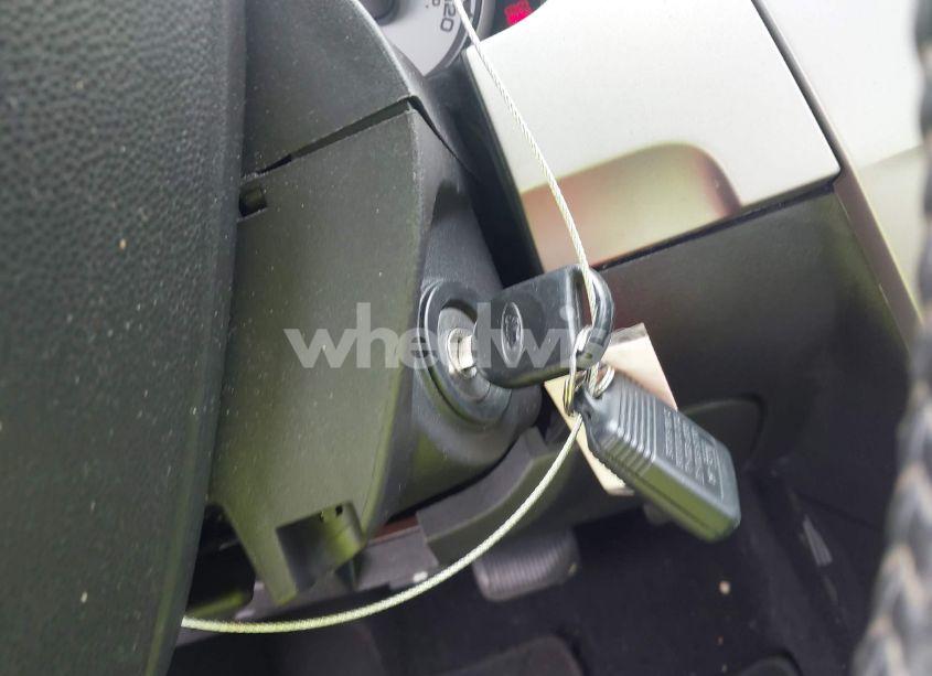 Photo 11 of 2009 Ford Focus SES (VIN 1FAHP36N89W161764)