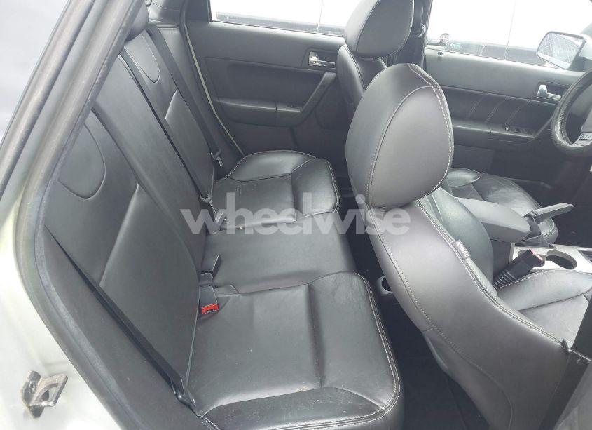 Photo 8 of 2009 Ford Focus SES (VIN 1FAHP36N89W161764)