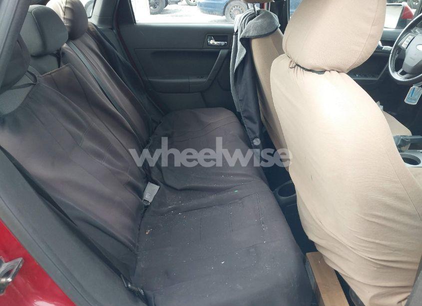 Photo 8 of 2009 Ford Focus SES (VIN 1FAHP36N89W209411)