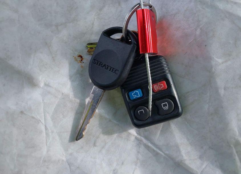 Photo 11 of 2009 Ford Focus SES (VIN 1FAHP36N99W120737)