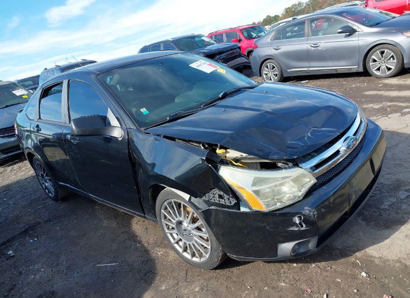2009 Ford Focus SES (VIN 1FAHP36N99W142379) main photo