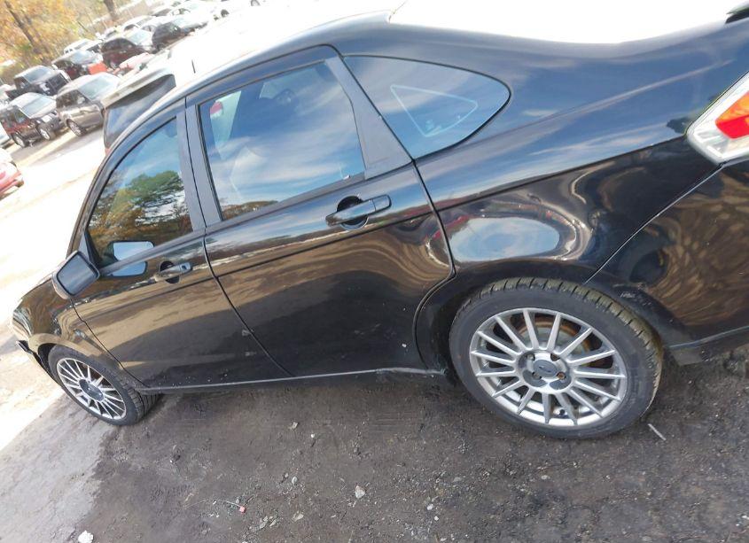 Photo 14 of 2009 Ford Focus SES (VIN 1FAHP36N99W142379)