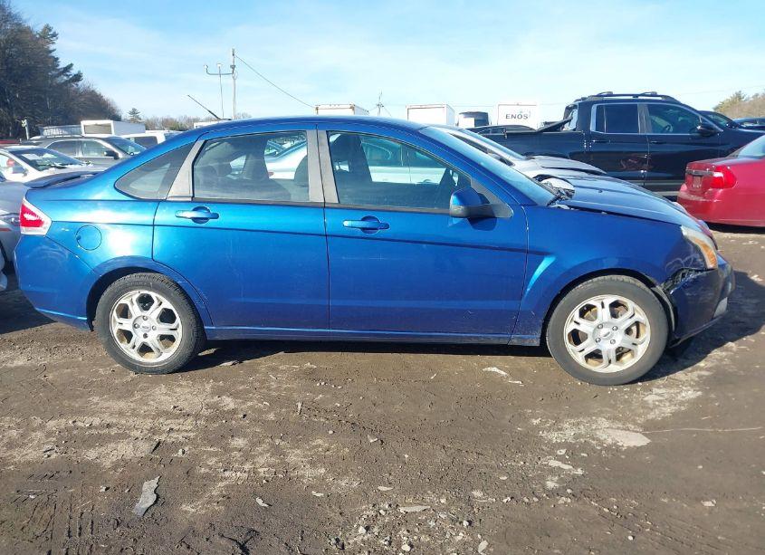 Photo 13 of 2009 Ford Focus SES (VIN 1FAHP36N99W147193)