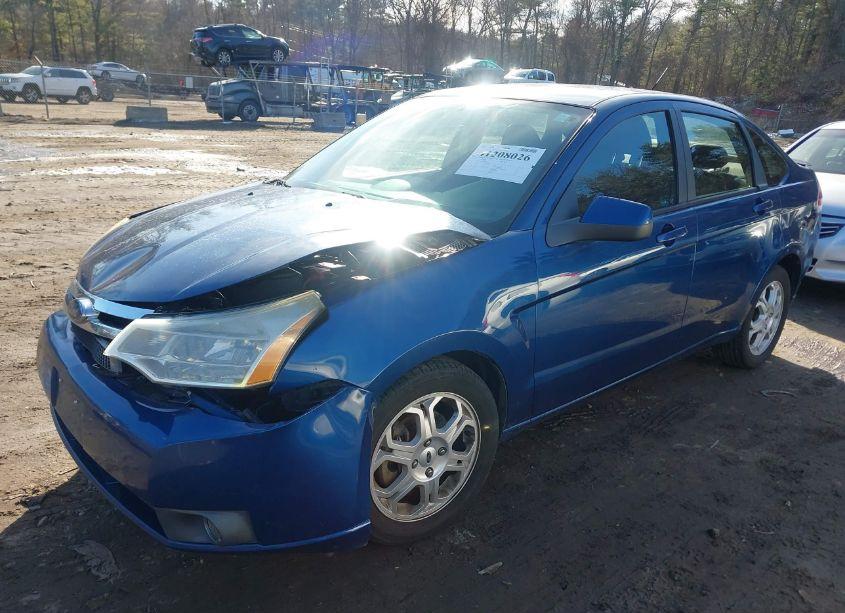 Photo 2 of 2009 Ford Focus SES (VIN 1FAHP36N99W147193)