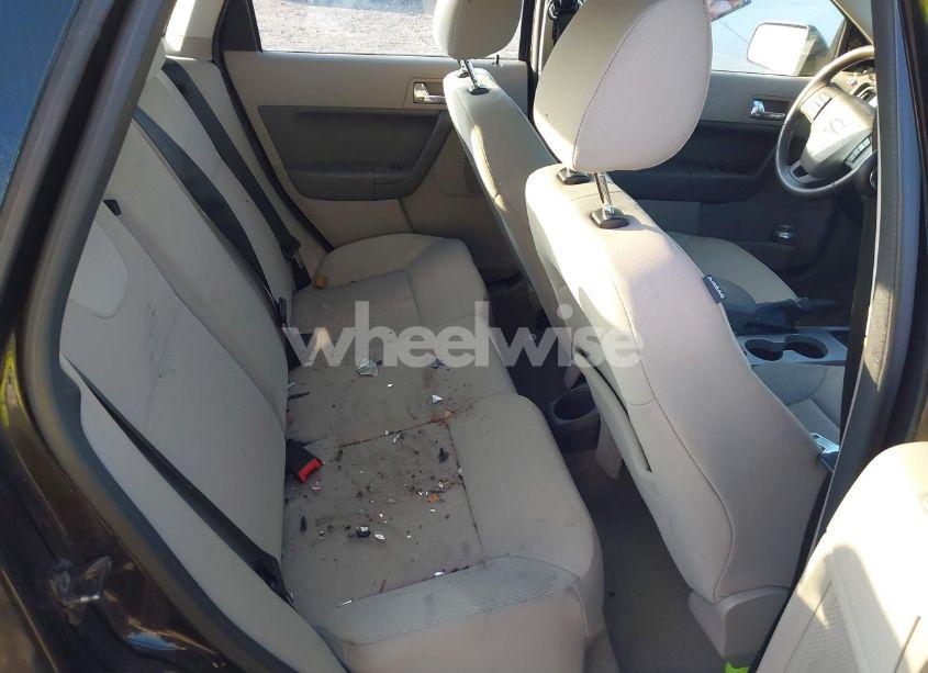 Photo 8 of 2009 Ford Focus SES (VIN 1FAHP36NX9W116552)