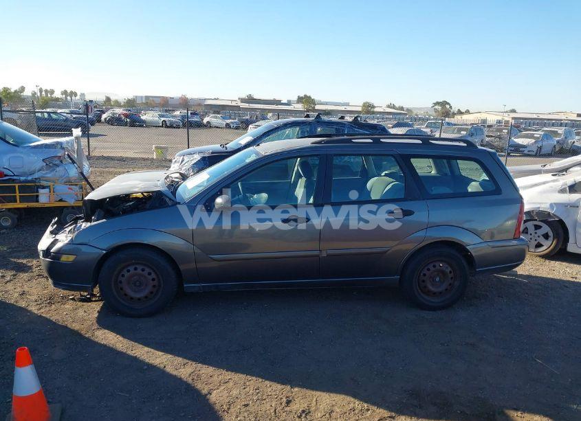 Photo 13 of 2004 Ford Focus SE (VIN 1FAHP36Z94W105666)