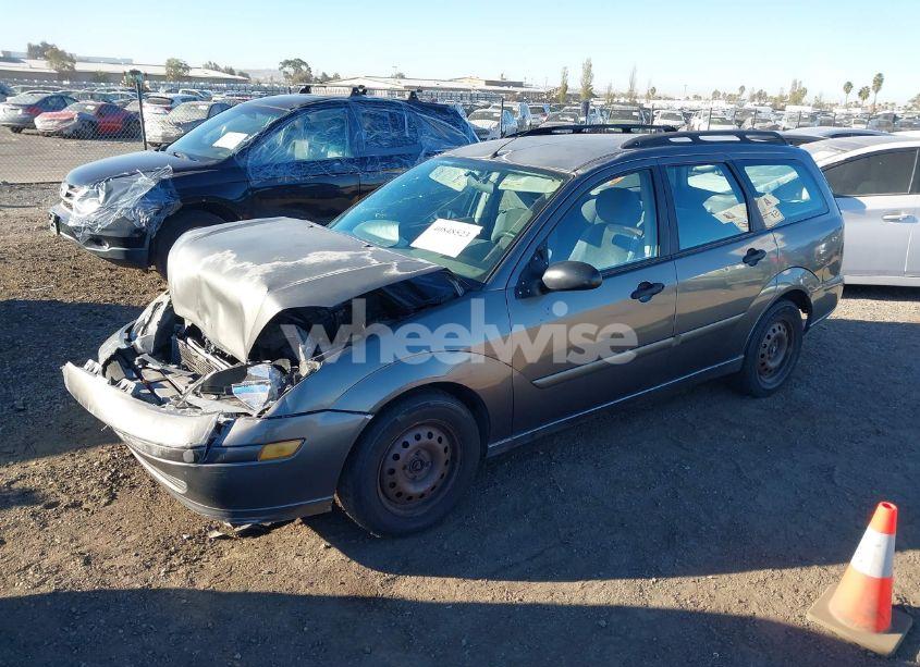 Photo 2 of 2004 Ford Focus SE (VIN 1FAHP36Z94W105666)