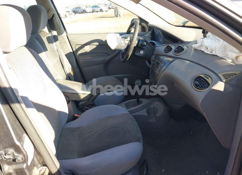 Photo 5 of 2004 Ford Focus SE (VIN 1FAHP36Z94W105666)