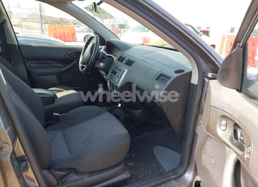 Photo 5 of 2007 Ford Focus S/SE/SES (VIN 1FAHP37N17W316344)