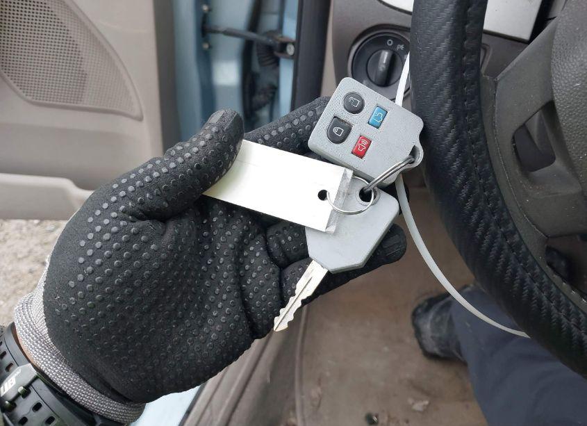 Photo 11 of 2009 Ford Focus SEL (VIN 1FAHP37N19W236979)