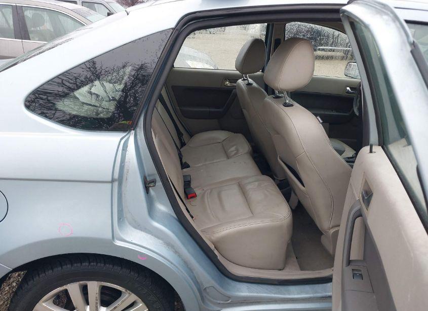 Photo 8 of 2009 Ford Focus SEL (VIN 1FAHP37N19W236979)