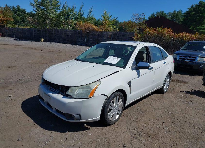 Photo 2 of 2009 Ford Focus SEL (VIN 1FAHP37N39W198123)