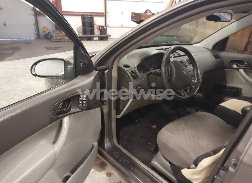 Photo 5 of 2007 Ford Focus S/SE/SES (VIN 1FAHP37N47W223849)