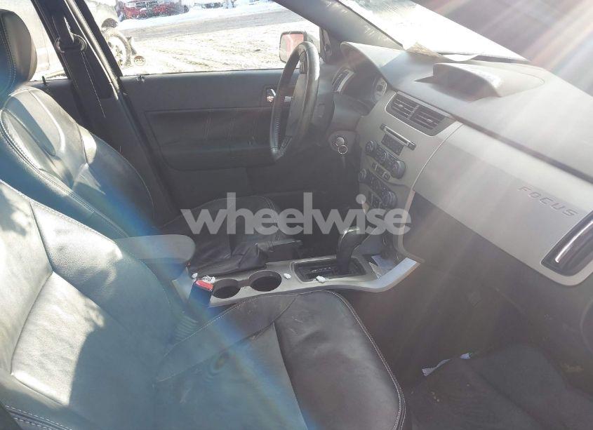 Photo 5 of 2009 Ford Focus SEL (VIN 1FAHP37N49W111099)