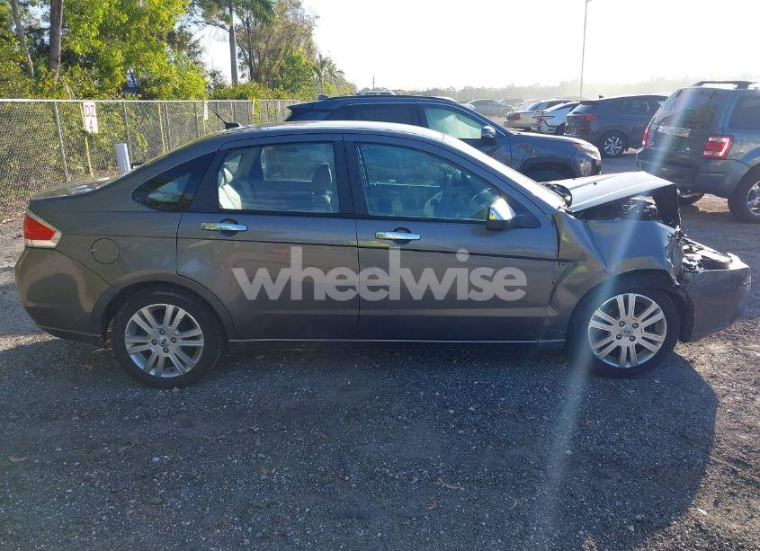Photo 13 of 2009 Ford Focus SEL (VIN 1FAHP37N49W177071)