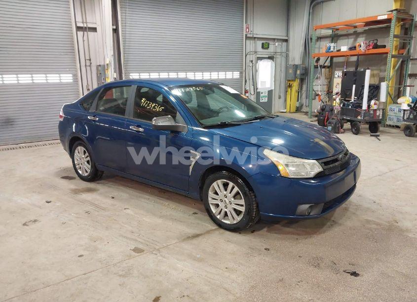 2009 Ford Focus SEL (VIN 1FAHP37N59W111211) main photo