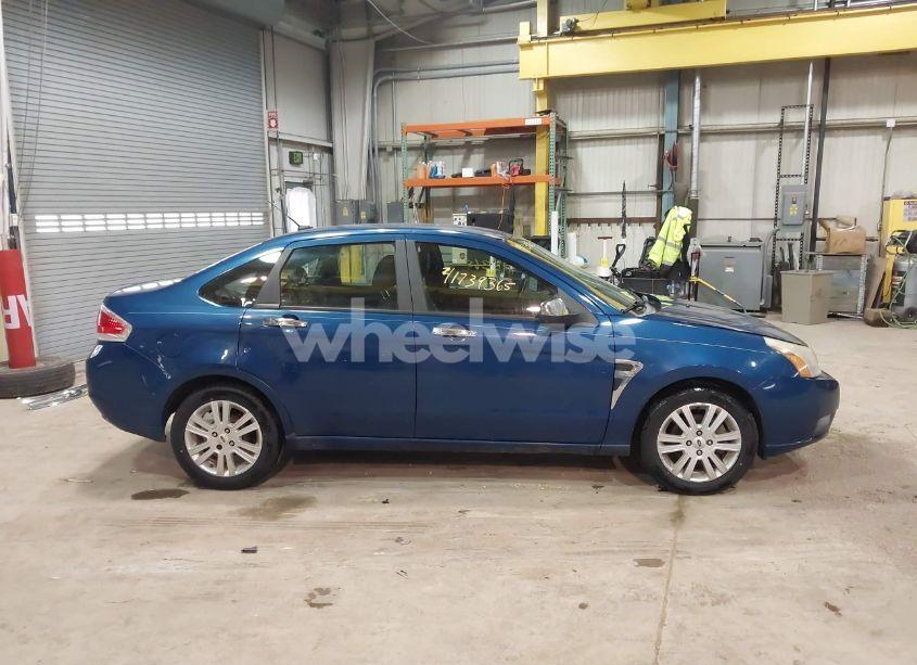 Photo 14 of 2009 Ford Focus SEL (VIN 1FAHP37N59W111211)