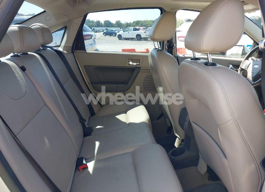 Photo 8 of 2009 Ford Focus SEL (VIN 1FAHP37N59W232580)