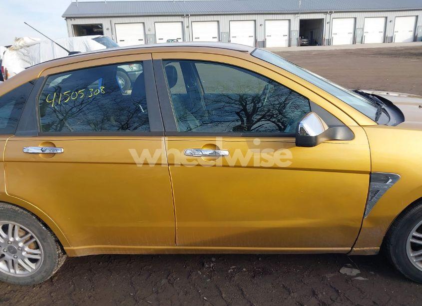 Photo 13 of 2009 Ford Focus SEL (VIN 1FAHP37N89W112093)