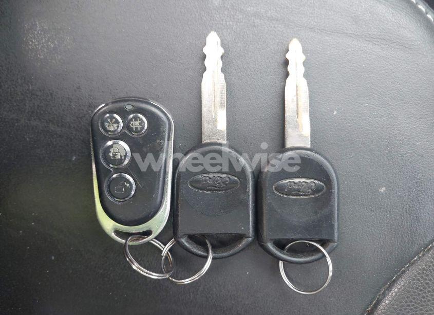 Photo 11 of 2009 Ford Focus SEL (VIN 1FAHP37N89W147507)