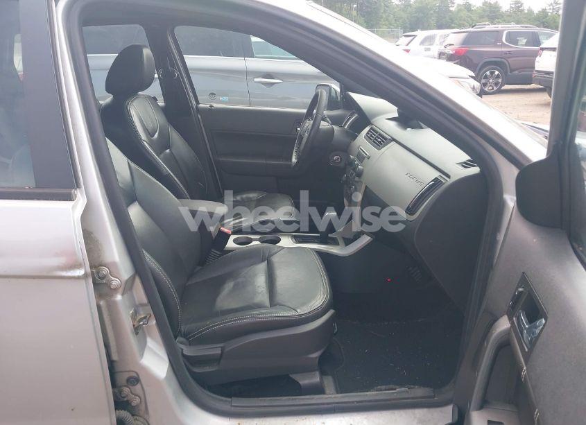 Photo 5 of 2009 Ford Focus SEL (VIN 1FAHP37N89W147507)