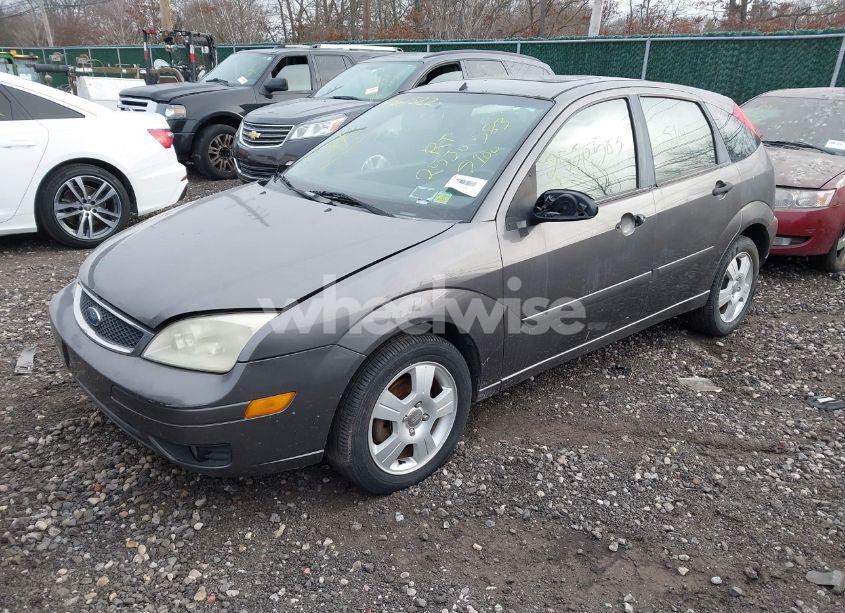 Photo 2 of 2007 Ford Focus S/SE/SES (VIN 1FAHP37N97W218758)
