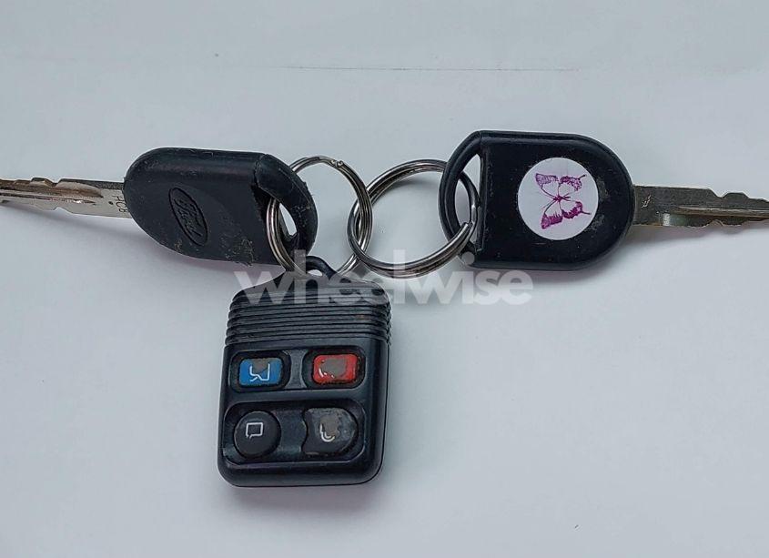 Photo 11 of 2009 Ford Focus SEL (VIN 1FAHP37NX9W200238)