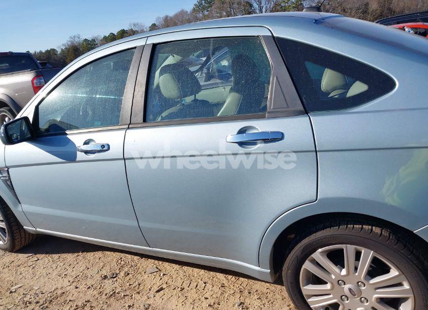 Photo 14 of 2009 Ford Focus SEL (VIN 1FAHP37NX9W214432)