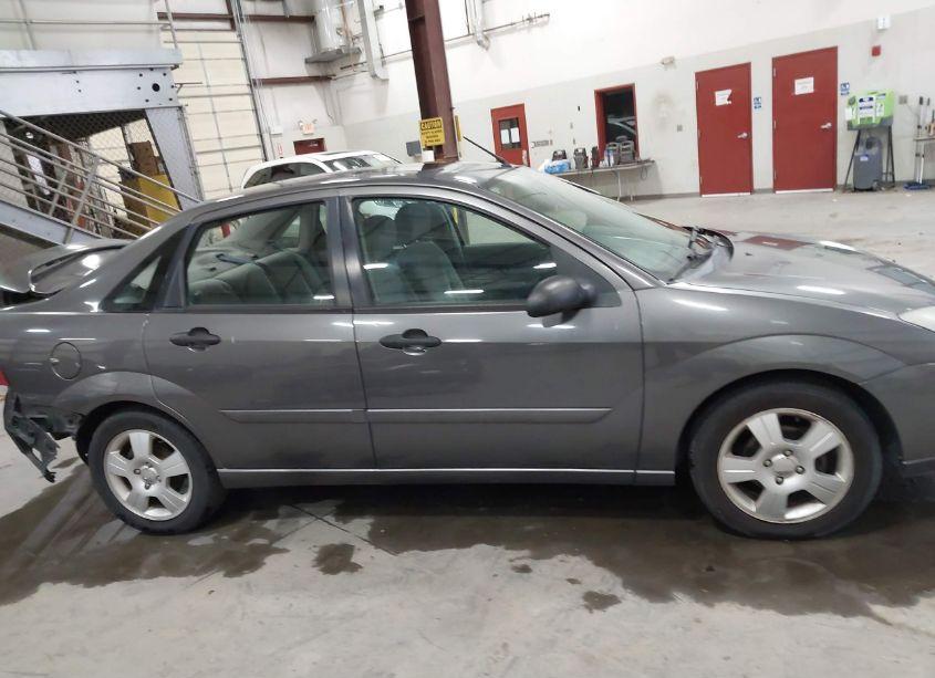 Photo 14 of 2003 Ford Focus ZTS (VIN 1FAHP38303W306878)