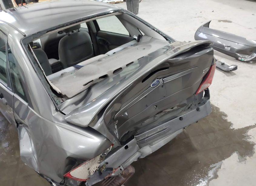 Photo 6 of 2003 Ford Focus ZTS (VIN 1FAHP38303W306878)