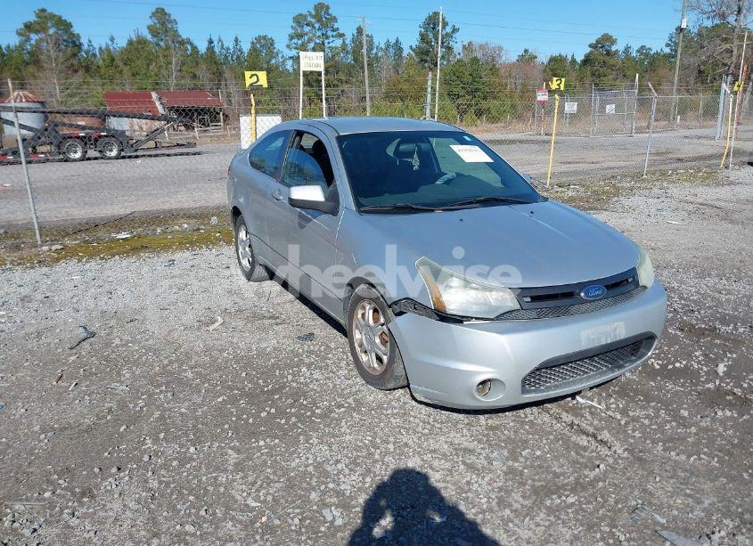 2010 Ford Focus SE (VIN 1FAHP3CN5AW140444) main photo