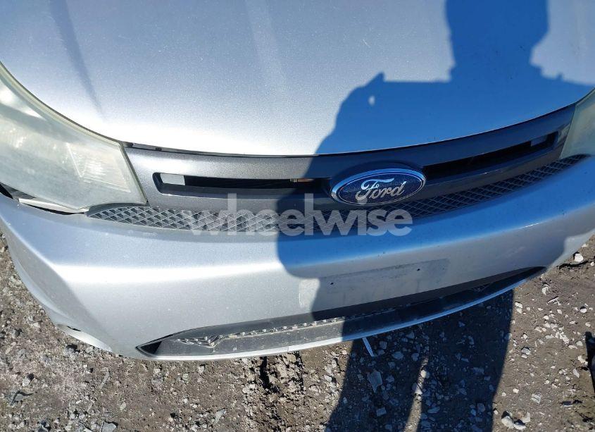 Photo 6 of 2010 Ford Focus SE (VIN 1FAHP3CN5AW140444)