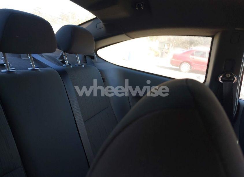 Photo 8 of 2010 Ford Focus SE (VIN 1FAHP3CN5AW140444)