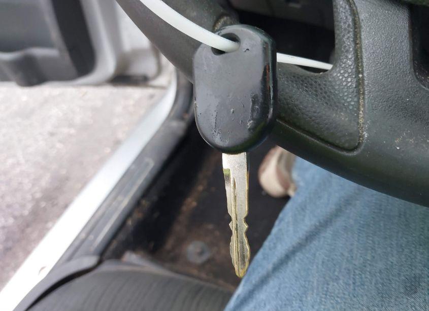 Photo 11 of 2010 Ford Focus SE (VIN 1FAHP3CN6AW153056)